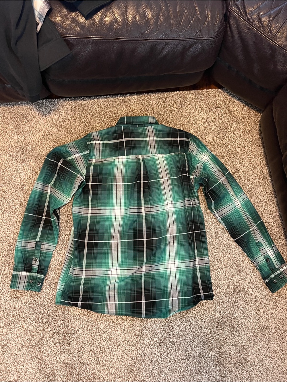 DIXXON Green Plaid Long-Sleeve Button-Down Shirt - Picture 5 of 5